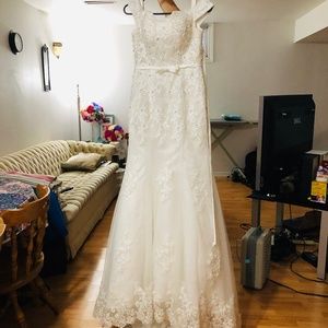 Wedding gown